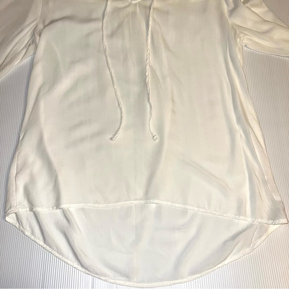 Cloth & Stone Women’s Ivory Bell Sleeve Keyhole Tie Top. Sz M - Picture 4 of 10